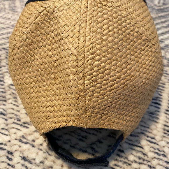 Cute Roxy Hat - Picture 3 of 4